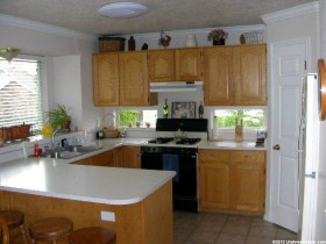 1920 E 2125 N, Layton, UT 84040 — photo 3