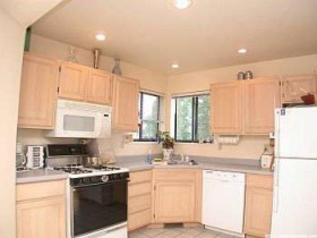 8006 Meadowview Dr, Park City, UT 84098 — photo 3