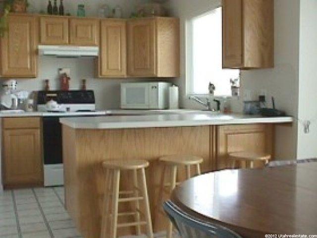 132 W 1900 N, Layton, UT 84041 — photo 3