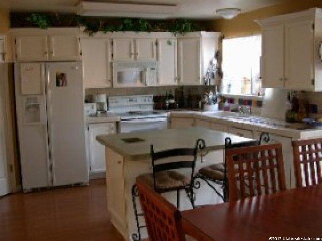 974 E 325 S, Layton, UT 84041 — photo 5