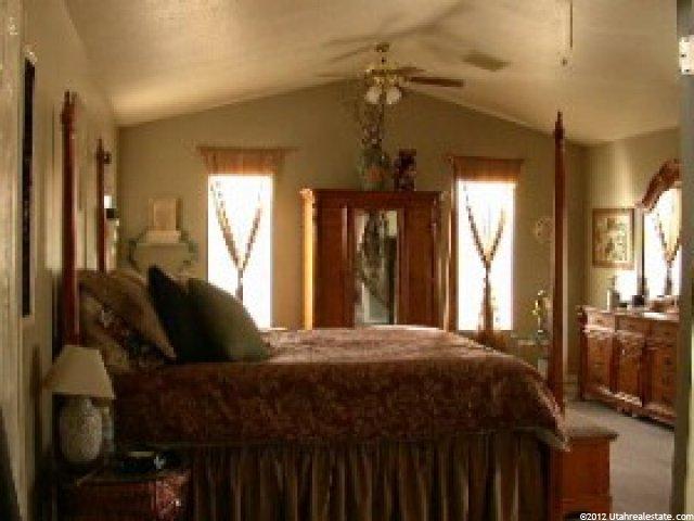 974 E 325 S, Layton, UT 84041 — photo 7