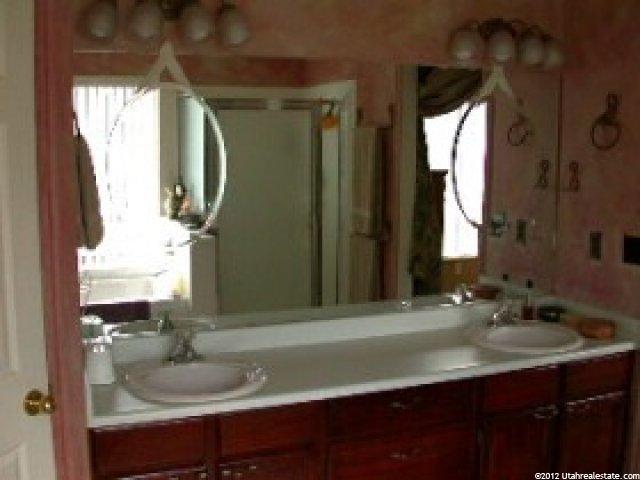 974 E 325 S, Layton, UT 84041 — photo 8