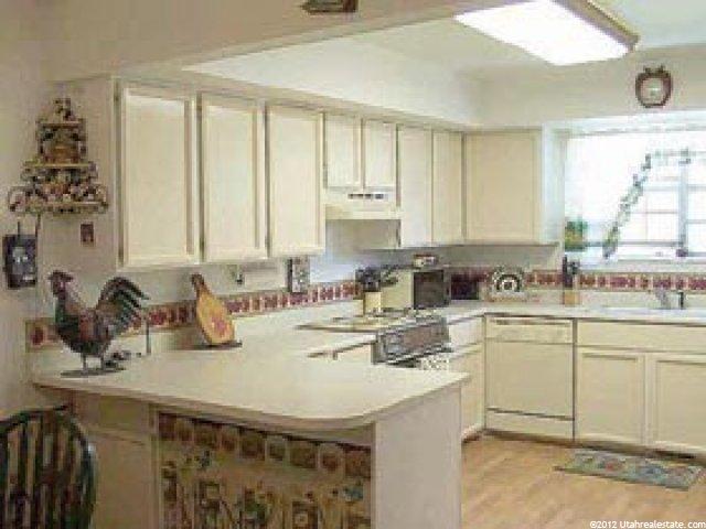 650 Williamsburg Park, Sandy, UT 84070 — photo 3
