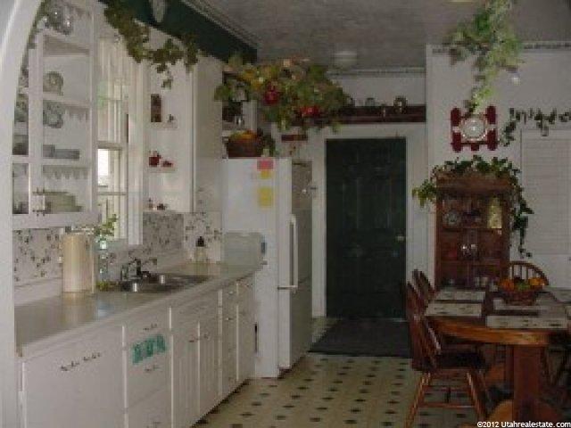 275 N Main St, Levan, UT 84639 — photo 5