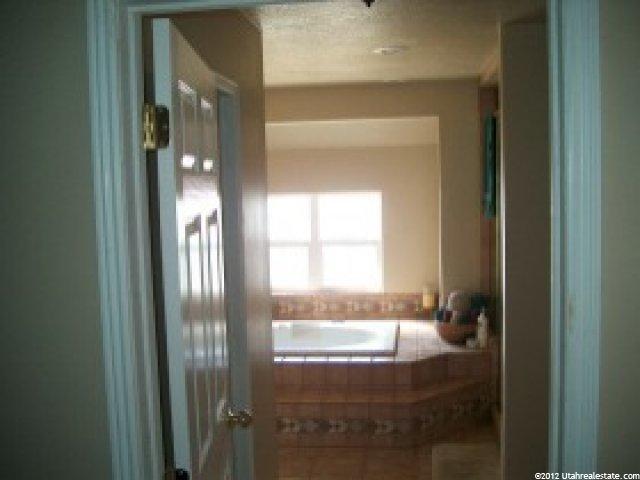 10885 N Wallace Ln, Thatcher, UT 84337 — photo 8
