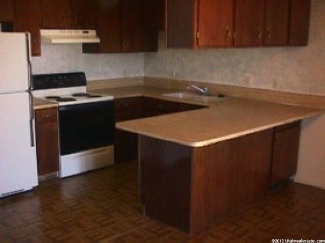 1238 Cherrywood Dr, Layton, UT 84040 — photo 2