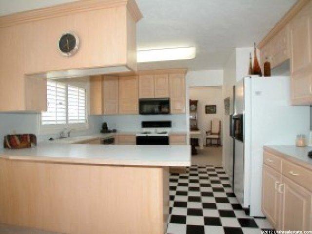 1874 Gracey Ln, Sandy, UT 84092 — photo 5