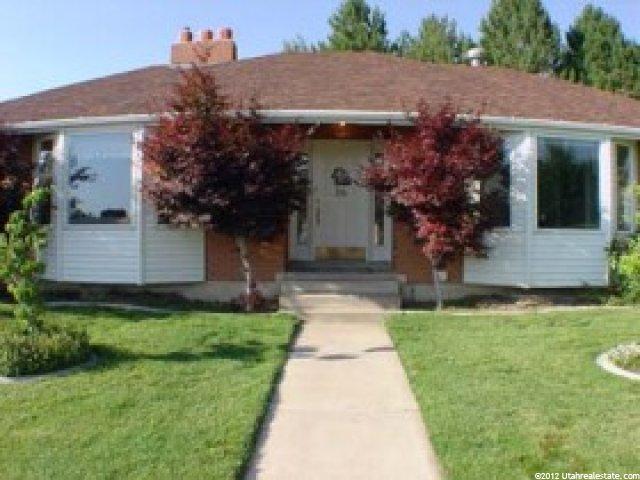 1477 Vineyard Dr, Bountiful, UT 84010 — photo 2