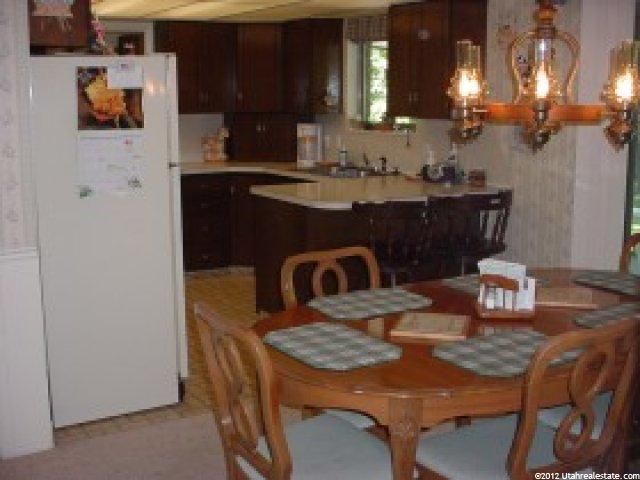 571 Floyd Dr, Sandy, UT 84070 — photo 2