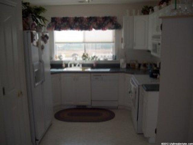 10880 N Wallace Ln, Thatcher, UT 84337 — photo 2