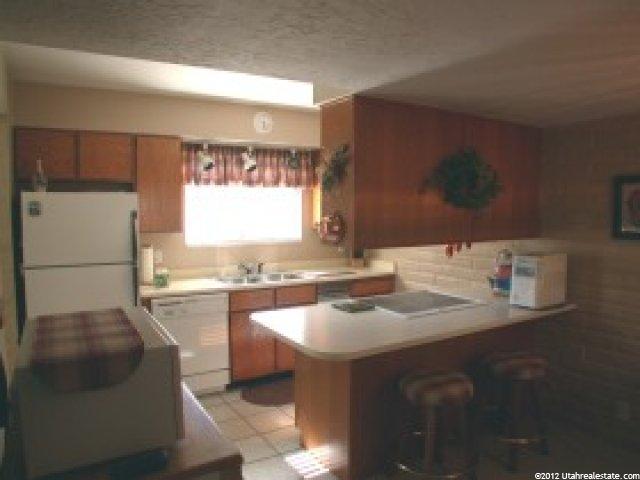 7857 Harvel Dr, Sandy, UT 84070 — photo 4