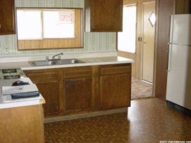 717 Big Mountain Dr, Murray, UT 84123 — photo 2