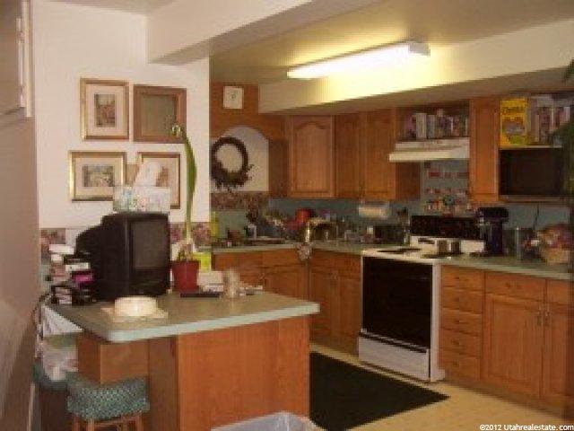 1085 W Pleasant View Dr, Pleasant View, UT 84414 — photo 6