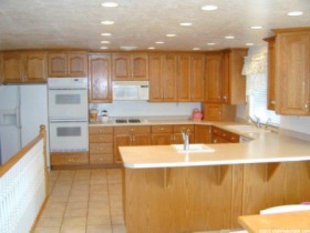 732 E 300 N, North Salt Lake, UT 84054 — photo 2