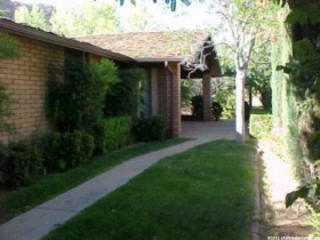 3385 S Bloomington Dr W, St. George, UT 84790 — photo 2