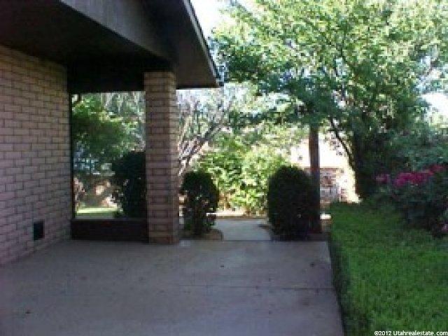3385 S Bloomington Dr W, St. George, UT 84790 — photo 4