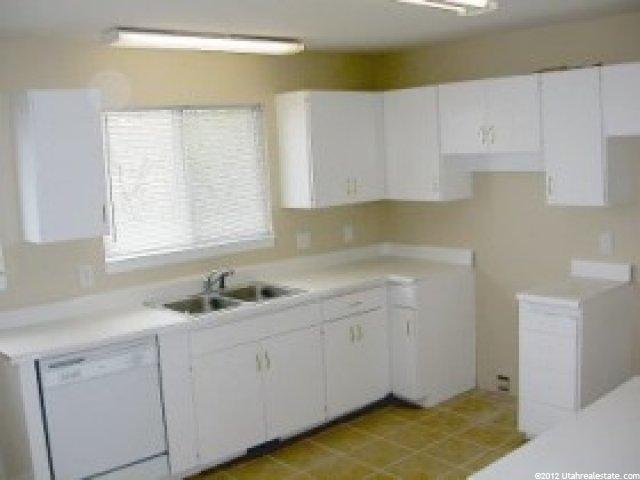 7818 Maytime Dr, Magna, UT 84044 — photo 6