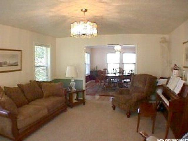 1085 Oakridge Dr, Centerville, UT 84014 — photo 3