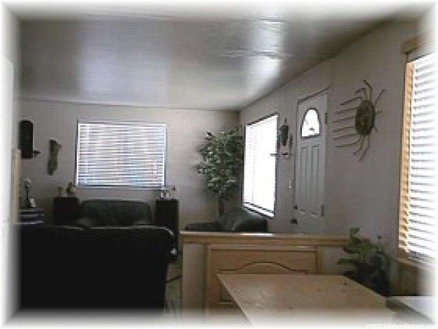 123 N Terrace Dr, Clearfield, UT 84015 — photo 2