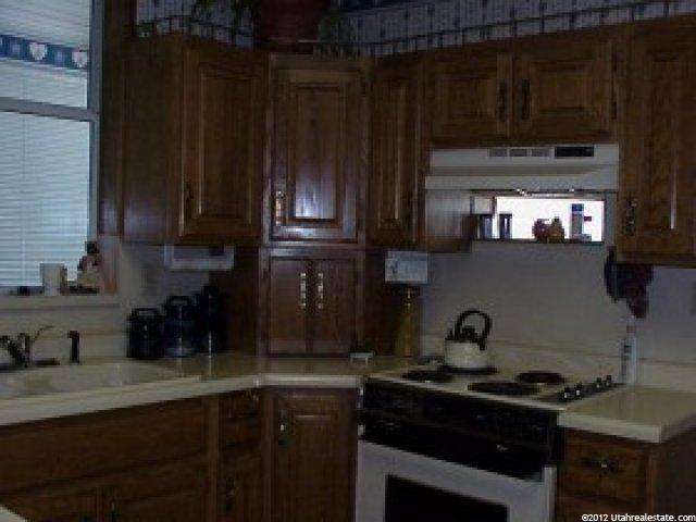 298 S State St, Mt Pleasant, UT 84647 — photo 4
