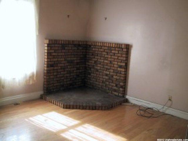 366 W 400 N, Bountiful, UT 84010 — photo 4