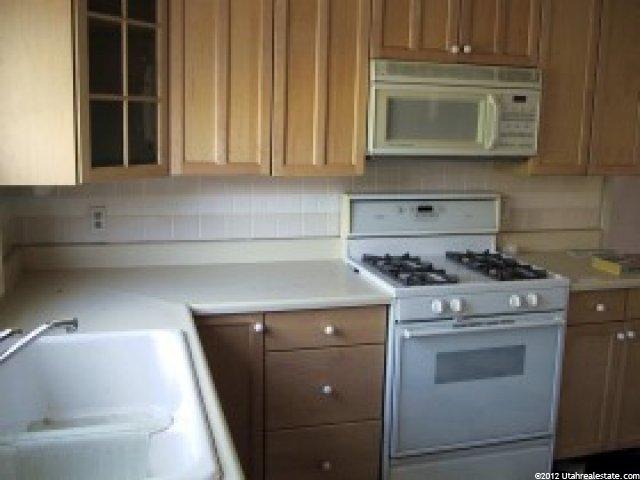 366 W 400 N, Bountiful, UT 84010 — photo 8