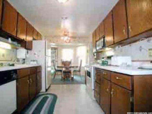 4884 Roundstem Rd, West Jordan, UT 84084 — photo 2