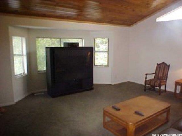 1382 Stanley Dr, Sandy, UT 84093 — photo 2