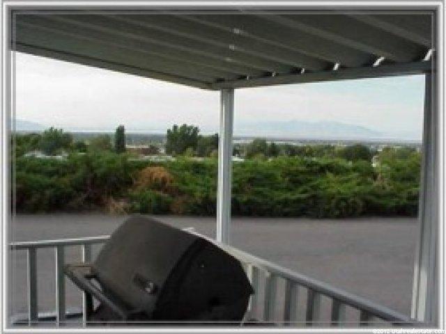 5 Lakeview Dr, Layton, UT 84041 — photo 2