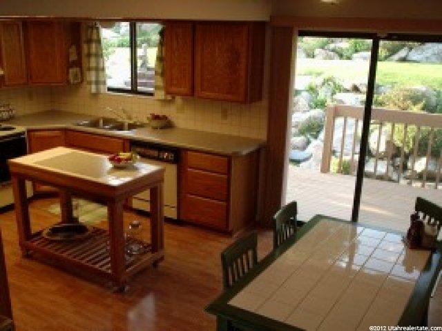 366 E 3350 N, North Ogden, UT 84414 — photo 2
