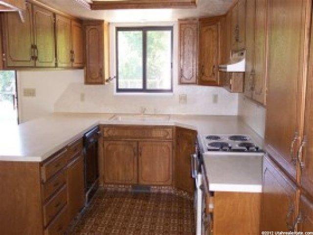 1624 Hayes Dr, Layton, UT 84040 — photo 3