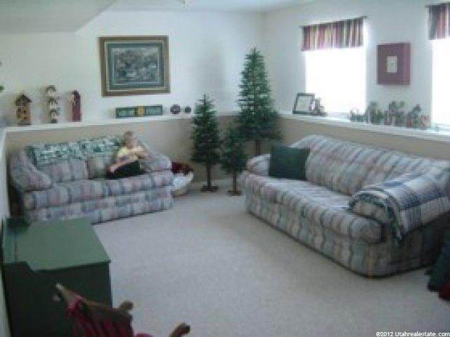 402 S 1060 W, Logan, UT 84321 — photo 6