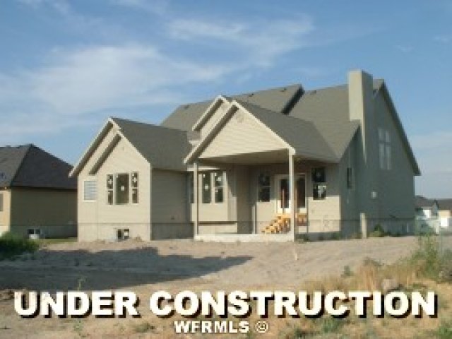 1426 Turnberry Dr, Syracuse, UT 84075 — photo 5