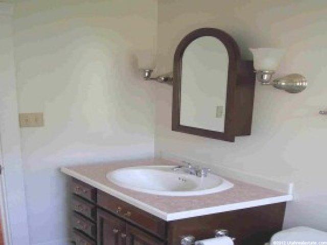 203 S 400 E, Copperton, UT 84006 — photo 7