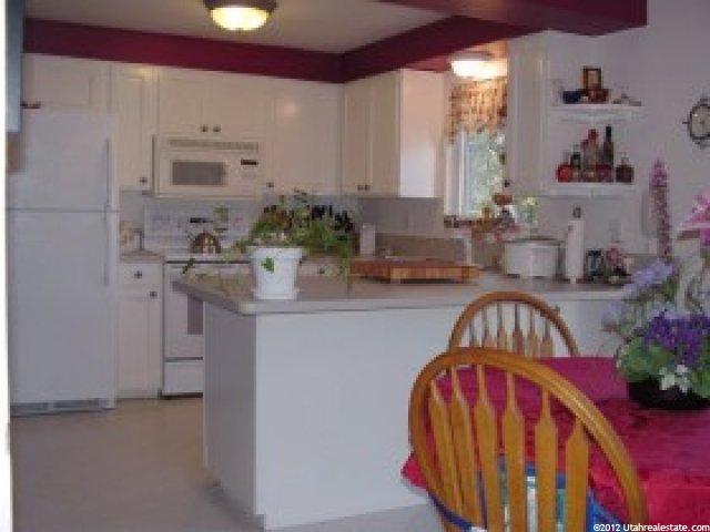 359 E 650 S, Kaysville, UT 84037 — photo 2