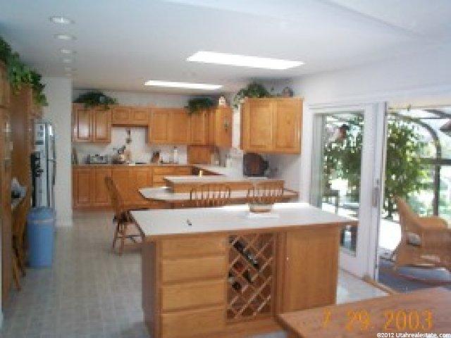 906 S 750 E, Bountiful, UT 84010 — photo 3