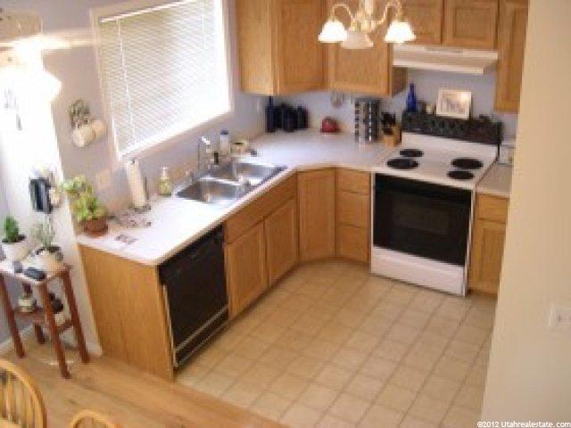 4559 S 3100 W, Roy, UT 84067 — photo 6