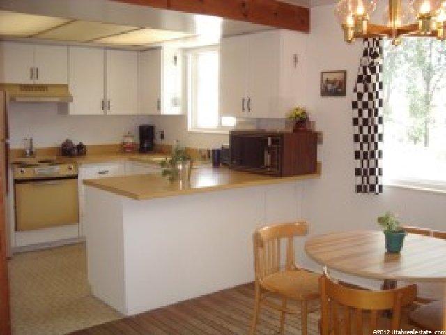 467 Kimball Dr, Layton, UT 84041 — photo 2