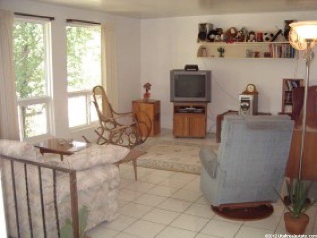 467 Kimball Dr, Layton, UT 84041 — photo 3