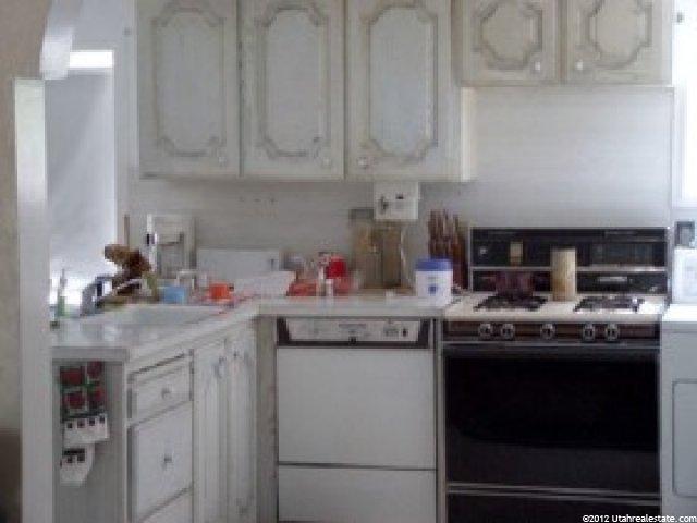2152 Tyler Ave, Ogden, UT 84401 — photo 3