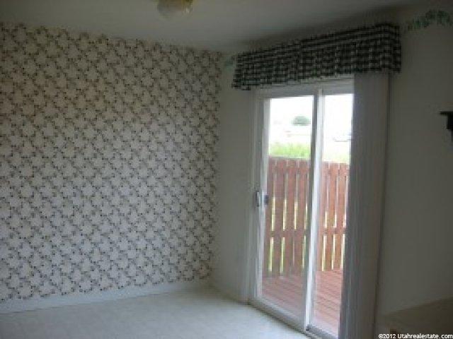 533 S 450 E, Clearfield, UT 84015 — photo 3