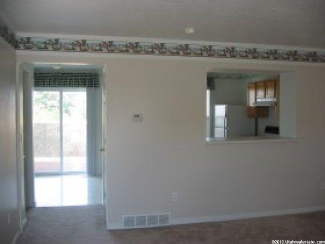 533 S 450 E, Clearfield, UT 84015 — photo 4