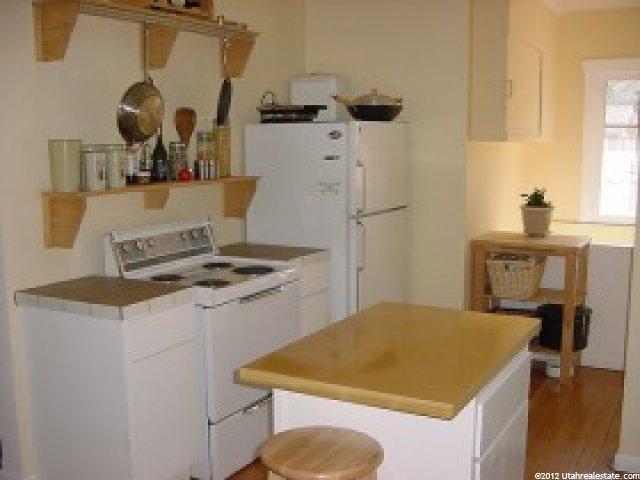 460 S 600 E, River Heights, UT 84321 — photo 2