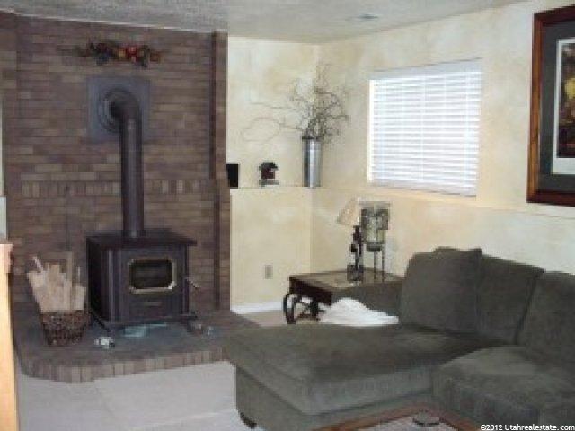 571 S 2925 W, Syracuse, UT 84075 — photo 2