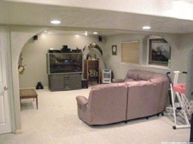 642 W 3600 S, Bountiful, UT 84010 — photo 3