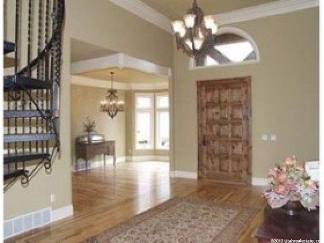 497 Greystone Dr, Farmington, UT 84025 — photo 2