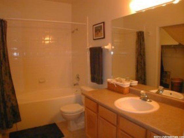 994 Courtyard Ln, Centerville, UT 84014 — photo 5