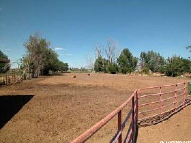 3194 W 1300 N, Clinton, UT 84015 — photo 4
