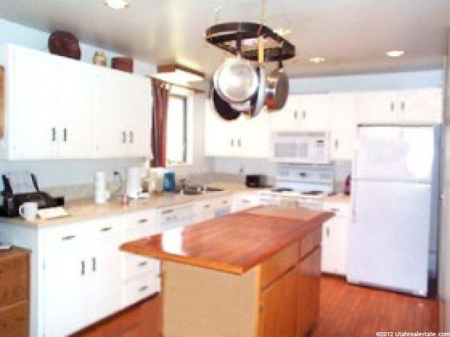 3194 W 1300 N, Clinton, UT 84015 — photo 6