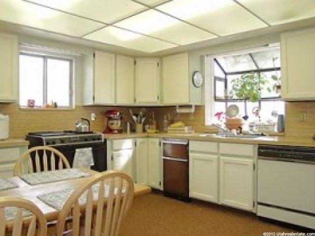 1130 Orchard Dr, Bountiful, UT 84010 — photo 3